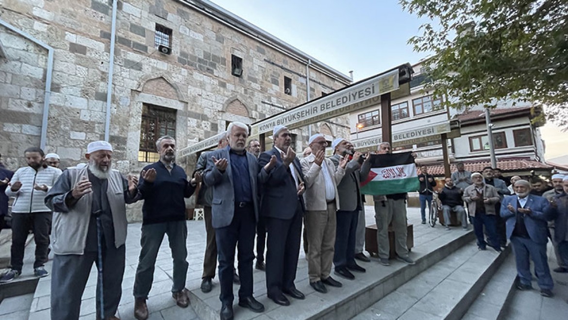 Konya'da Filistinlilere destek gösterisi yapıldı