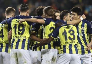 Fenerbahçe'de 2 futbolcunun Kovid-19 testi pozitif çıktı