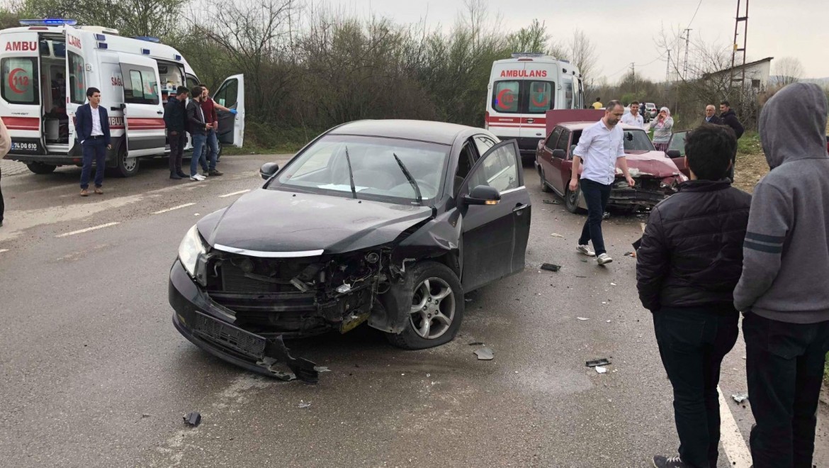 Bartın'da Trafik Kazası