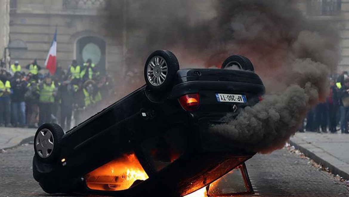 Fransa'da Protestoların Bilançosu Ağır Oldu