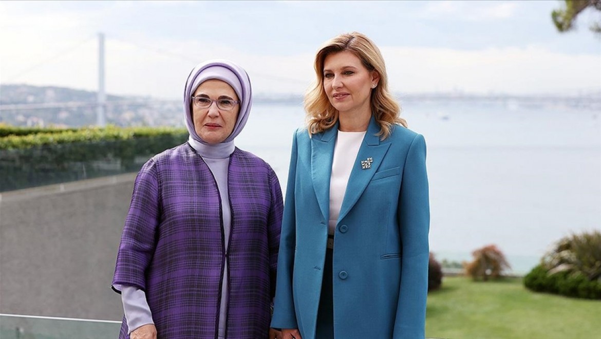 Emine Erdoğan, Ukrayna Devlet Başkanı'nın eşi Zelenska'yı İstanbul'da ağırladı
