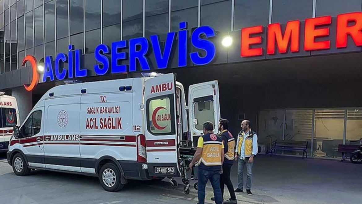 Erzincan'da 81 öğrenci gıda zehirlenmesi şüphesiyle hastaneye kaldırıldı
