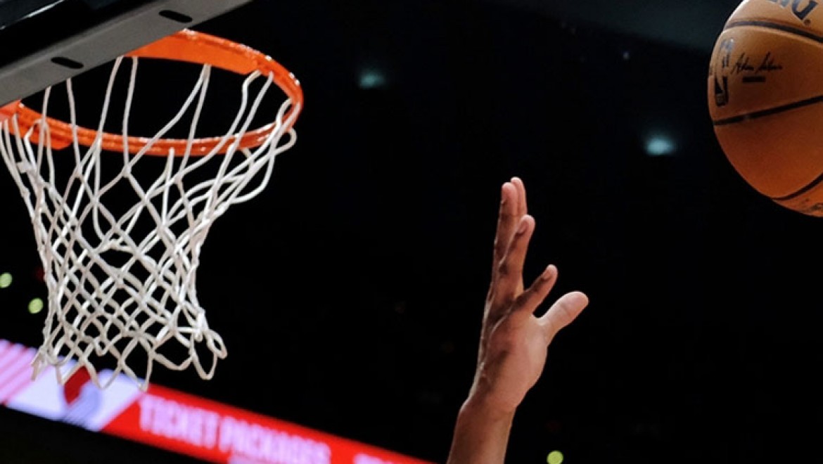 Suns son saniye basketiyle NBA Batı Konferansı finalinde 2-0 öne geçti