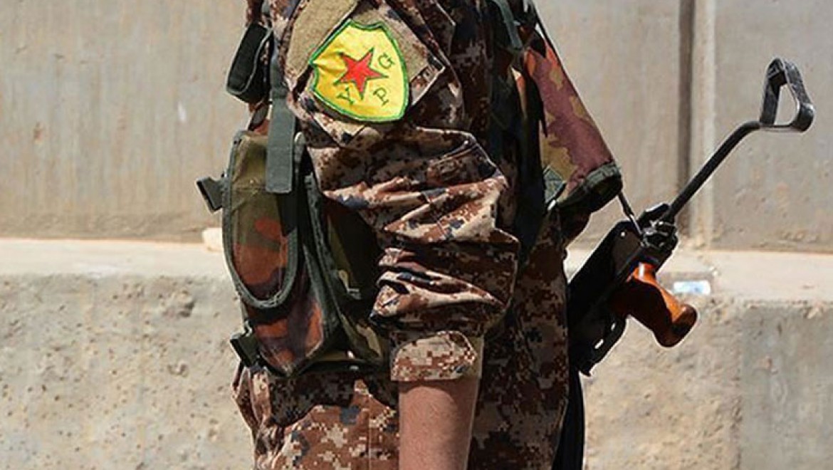 Suriye'de terör örgütü YPG/PKK'nın eğitim dayatmasına bölge halkından tepki