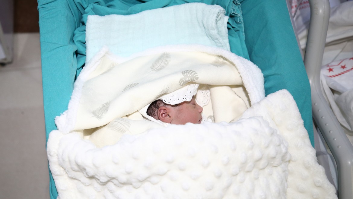 Bingöl'de yılın ilk bebeği dünyaya geldi