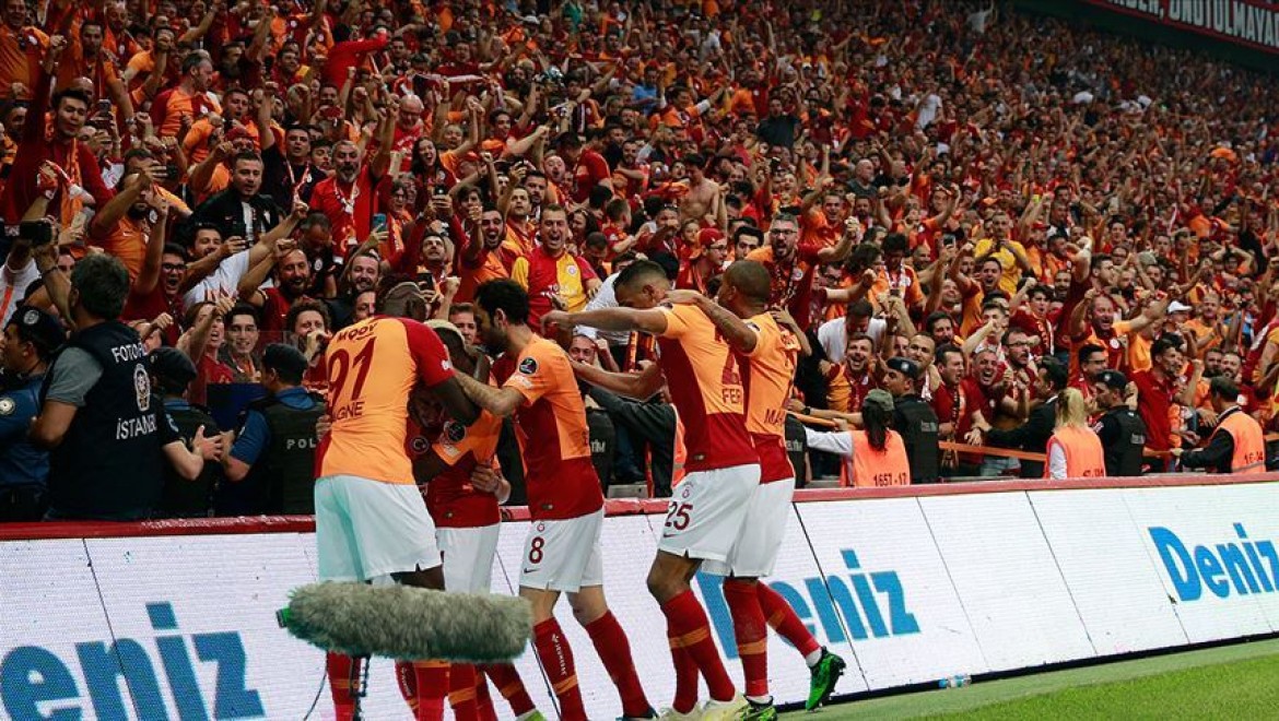 Şampiyon Galatasaray savunmasına Luyindama ve Marcao etkisi