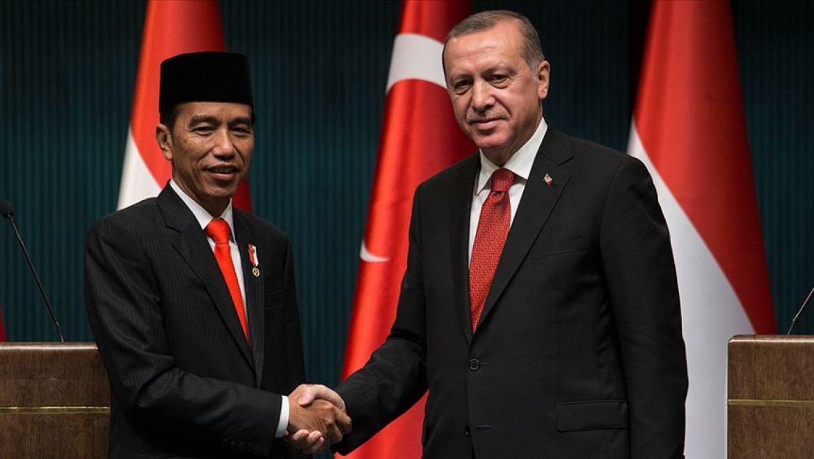 Cumhurbaşkanı Erdoğan ile Endonezya Cumhurbaşkanı Widodo telefonda görüştü