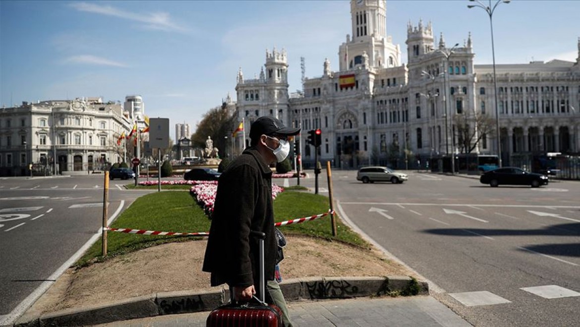 İspanya'da son 24 saatte koronavirüsten 950 kişi daha hayatını kaybetti