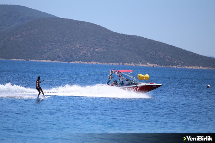 Türkiye Su Jeti ve Flyboard Şampiyonası Bodrum'da başladı