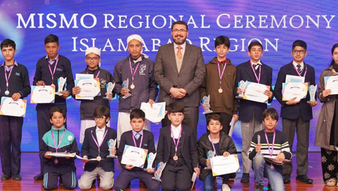 Pakistan'da TMV'nin düzenlediği Matematik Olimpiyatı'nda dereceye girenler ödüllendirildi