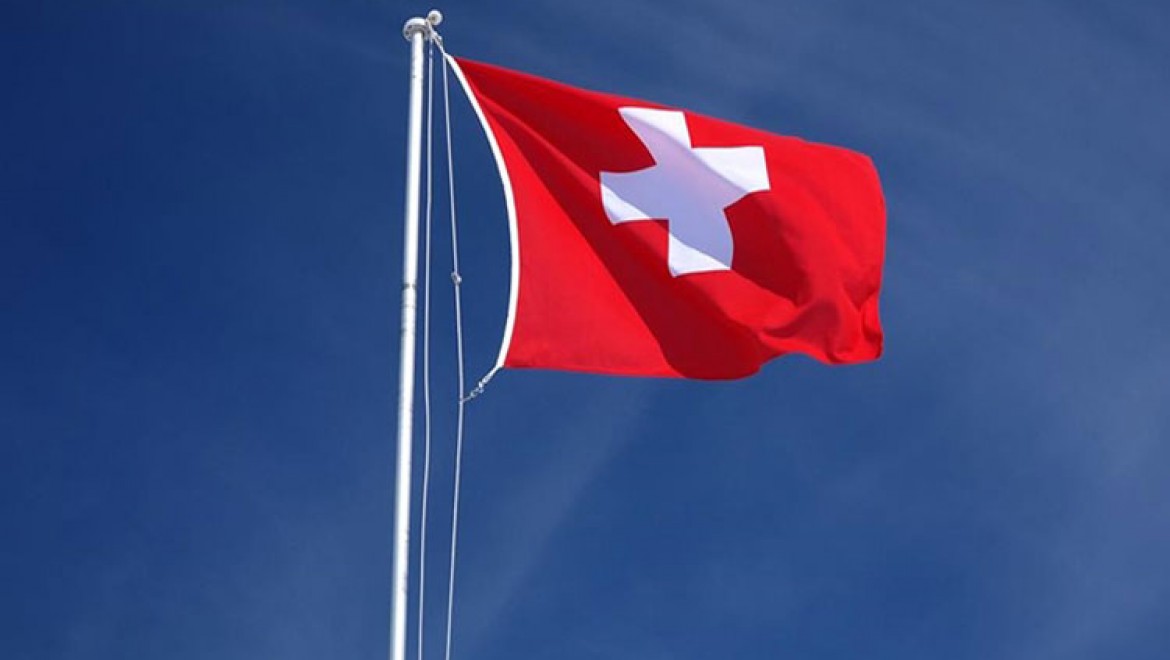 İsviçre'de hükümetten seçmenlere, 'referandumda peçe yasağına karşı ret oyu' verin çağrısı