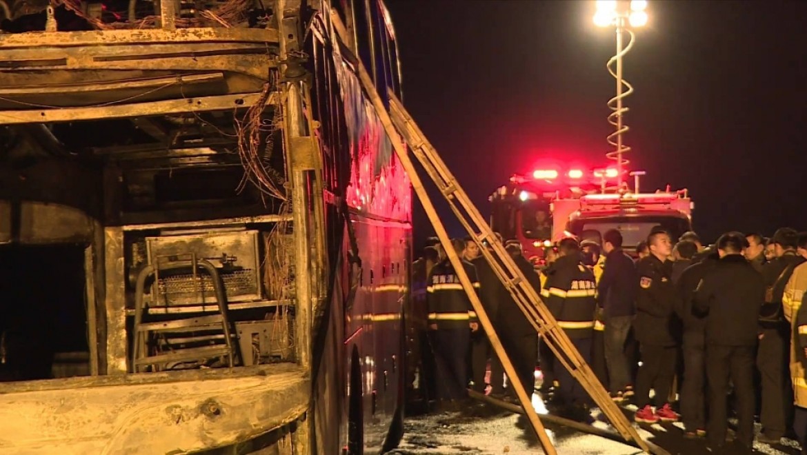 Çin'de Tur Otobüsü Yandı: 26 Ölü
