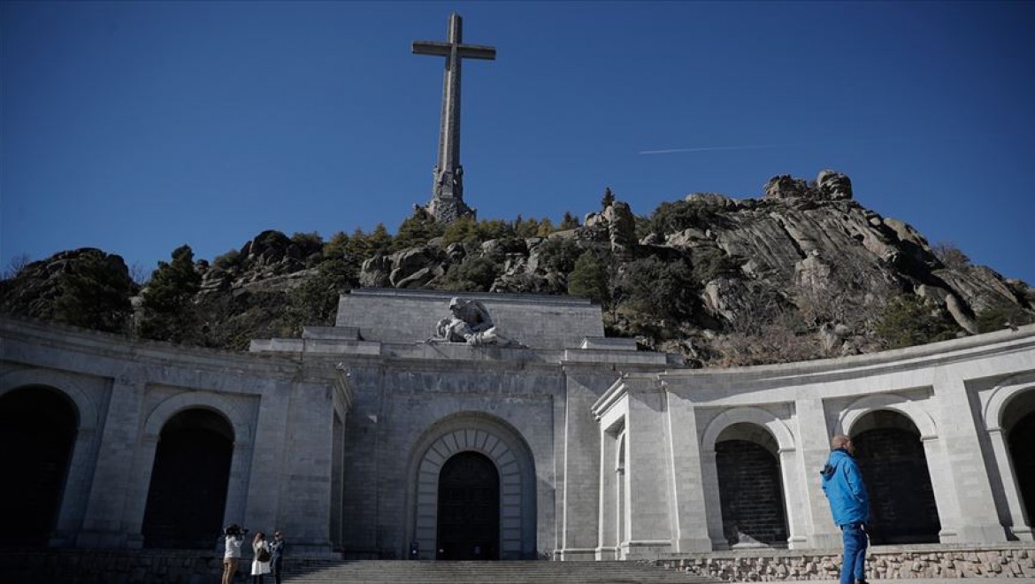 İspanya'da Franco'nun mezar yeri perşembe günü değiştiriliyor