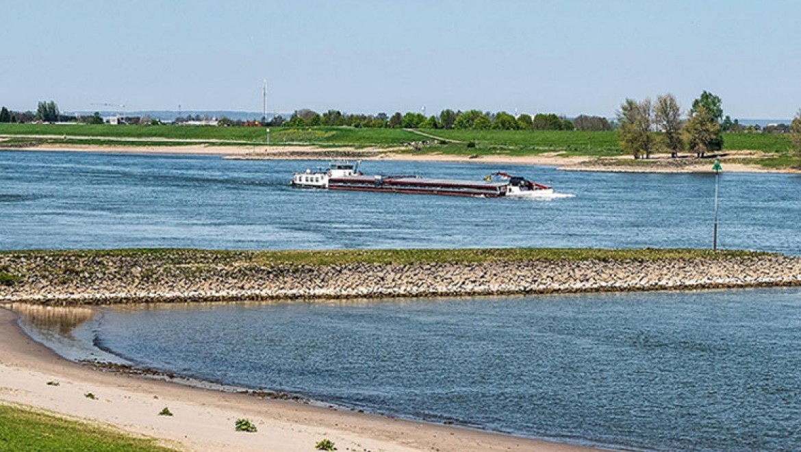 Ren Nehri'nde suların çekilmesi Hollanda ekonomisini olumsuz etkiliyor