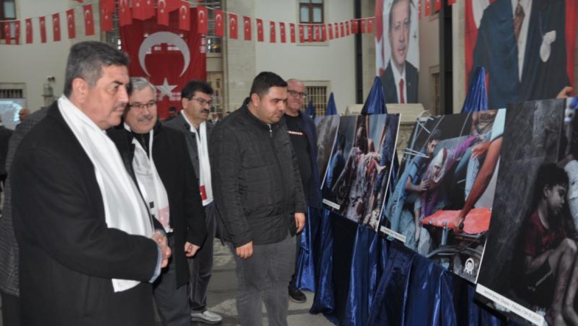 Mersin'de "Yüreğimde Filistin" fotoğraf sergisi açıldı