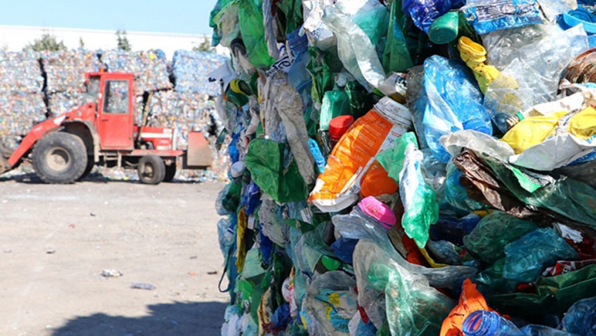 Plastik atık ithalatı yapan tesislere yeni düzenleme getirildi