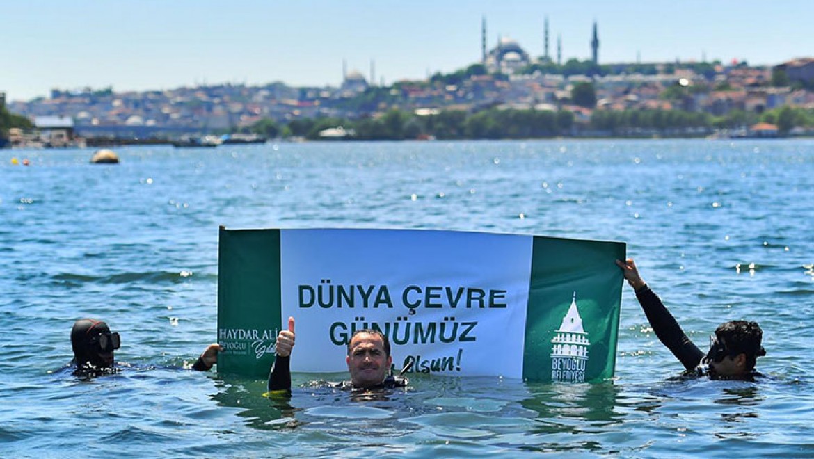 Beyoğlu Belediye Başkanı Yıldız, Haliç'e daldı