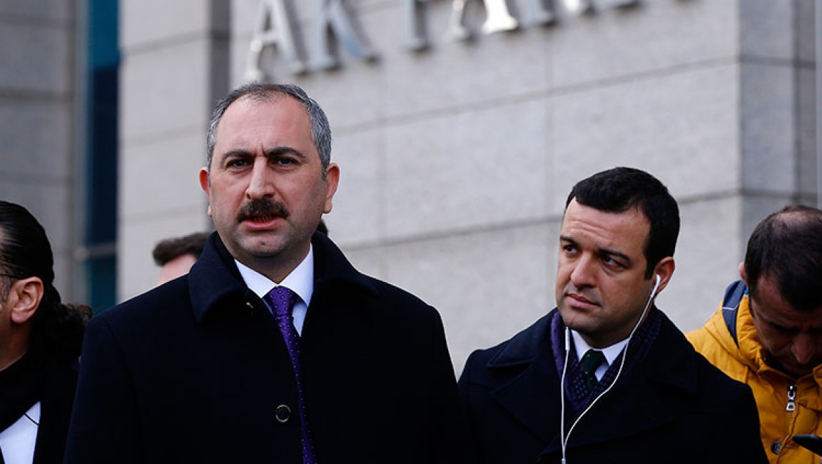 ​Adalet Bakanı Gül'den ittifak açıklaması: "Hayırlı işlerde acele etmek lazım"