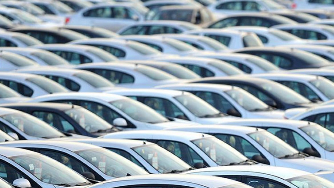 Otomobil ve hafif ticari araç toplam pazarı ekimde yüzde 93 büyüdü