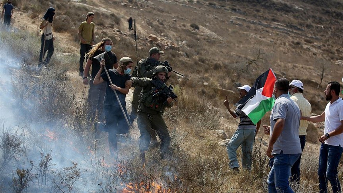 Yahudi yerleşimcilerden Batı Şeria'da Filistinlilere saldırı
