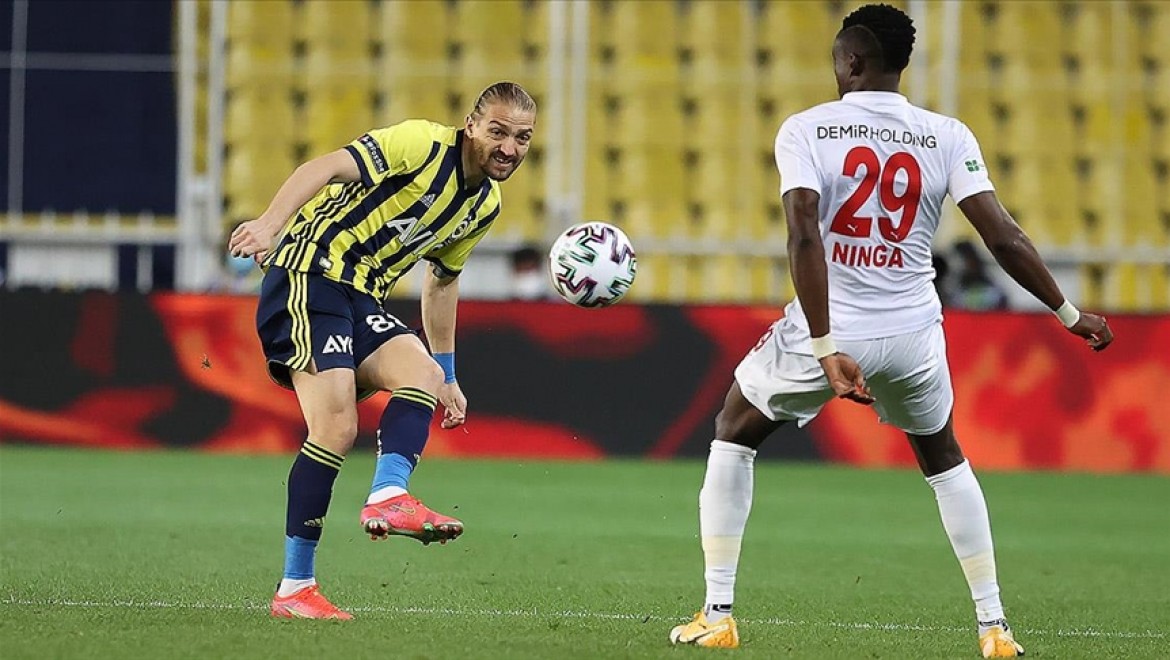 Fenerbahçe evinde Demir Grup Sivasspor'a yenildi