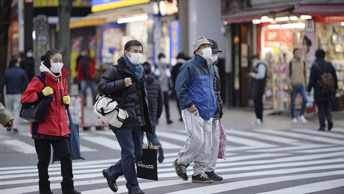 Japonya'da 65 yaş üstündekilerin yüzde 43'ü Kovid-19 aşısı konusunda kararsız