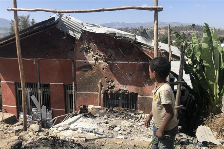 Etiyopya: İç savaşın sona erdiği Tigray'a üç hattan yardım gidiyor