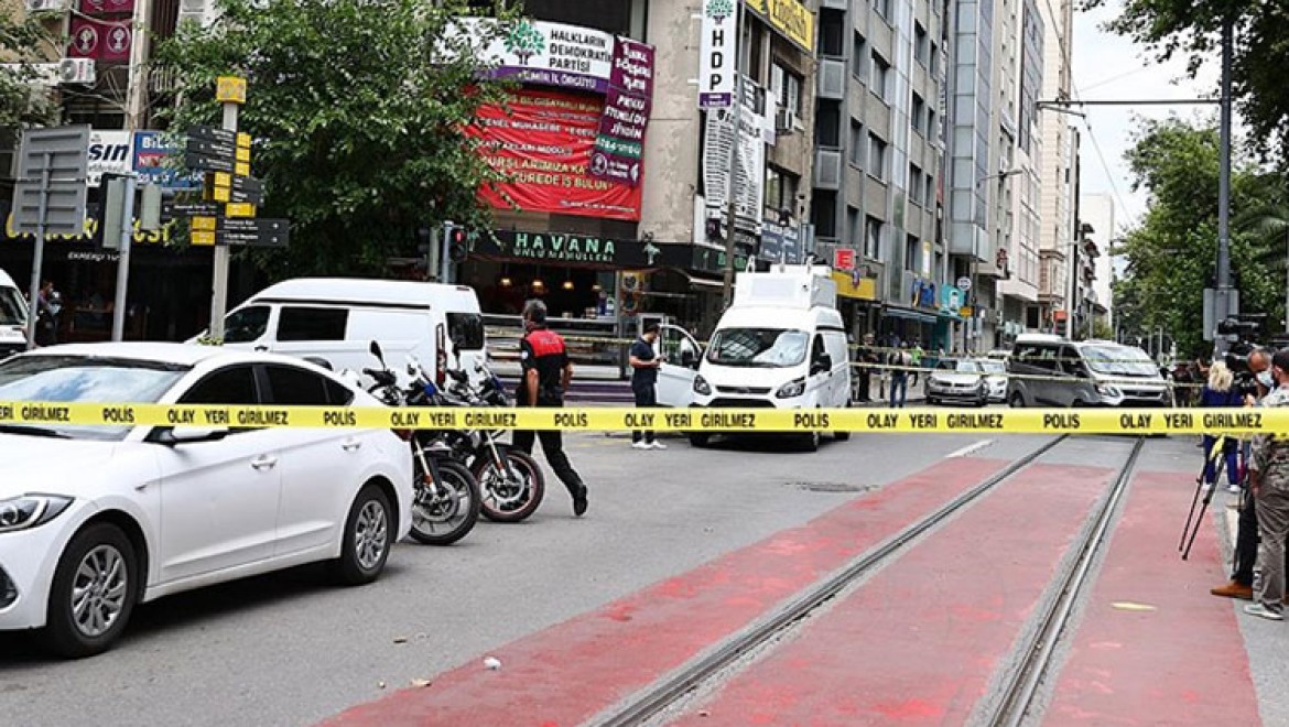 HDP İzmir İl Başkanlığında bir kişiyi öldüren zanlı tutuklandı