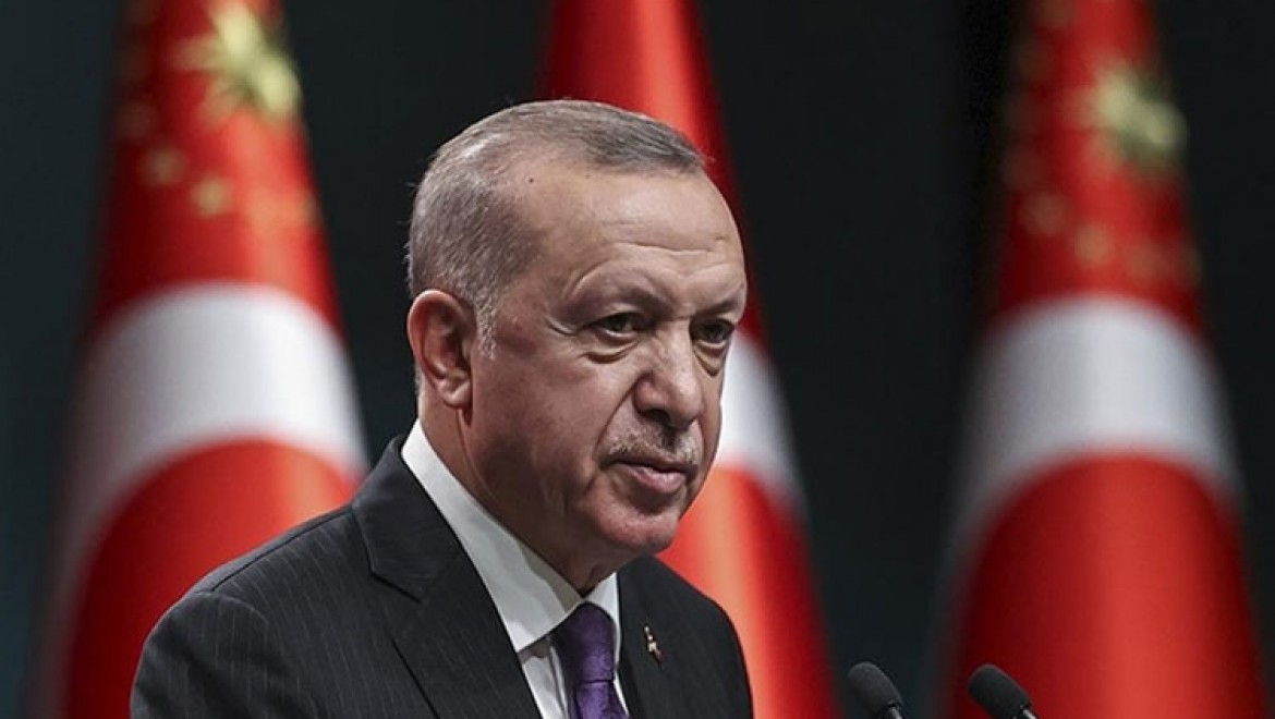 Cumhurbaşkanı Erdoğan, annesi vefat eden Adalet Bakanı Gül'e başsağlığı diledi