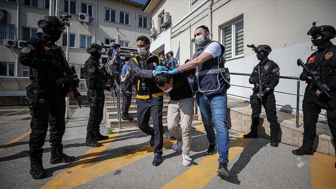Bursa'da polis memurunun silahlı kavgada şehit edilmesiyle ilgili 3 kişi tutuklandı