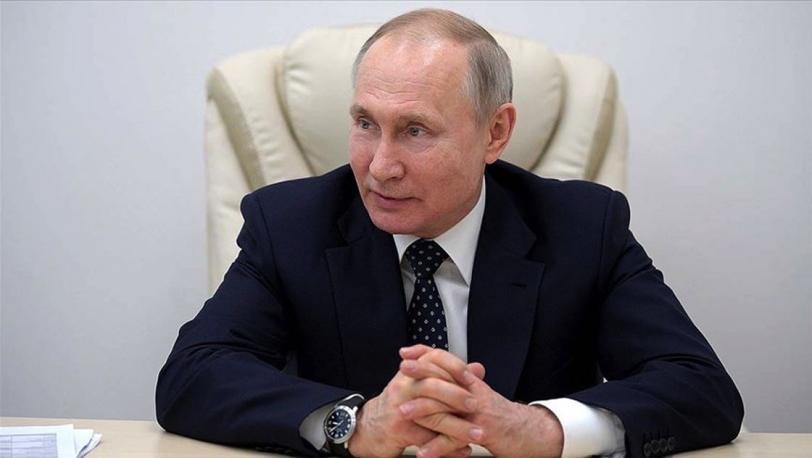 Putin'e 2036'ya kadar başkanlık yolunu açan halk oylamasından 'yüzde 77,92 evet' çıktı