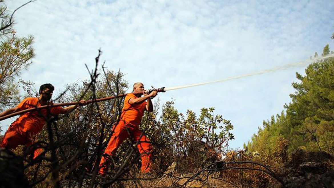 Anamur'daki orman yangını bölgesinde soğutma çalışmaları sürüyor