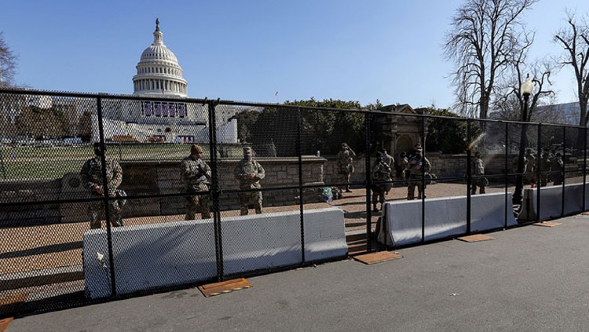 Pentagon Biden'ın yemin töreninde görev yapacak 25 bin askeri taramadan geçiriyor