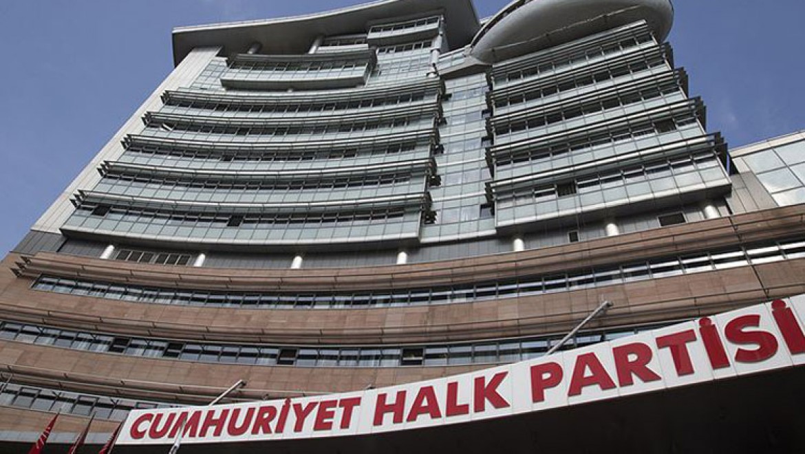 CHP Diyarbakır İl Başkanı ile 24 il yöneticisi görevden alınarak yerlerine atama yapıldı