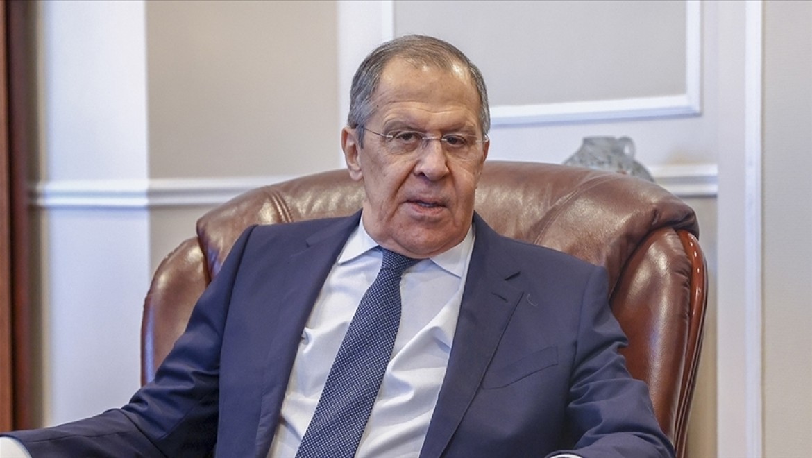 Lavrov: Batı, Ukrayna'yı "hibrit savaşı aracı" olarak kullanıyor