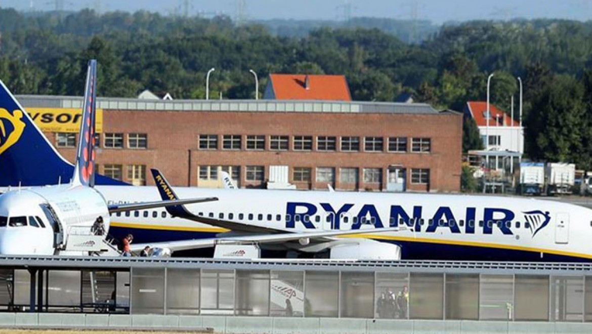 Ryanair'in Başkanı Müslüman erkeklerin 'fişlenmelerini' istedi