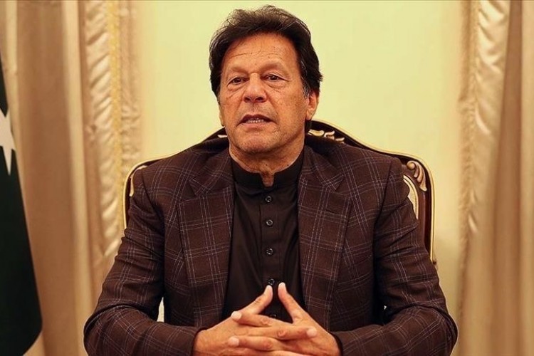 Pakistan'da eski Başbakan Han hakkındaki tutuklama kararı iptal edildi