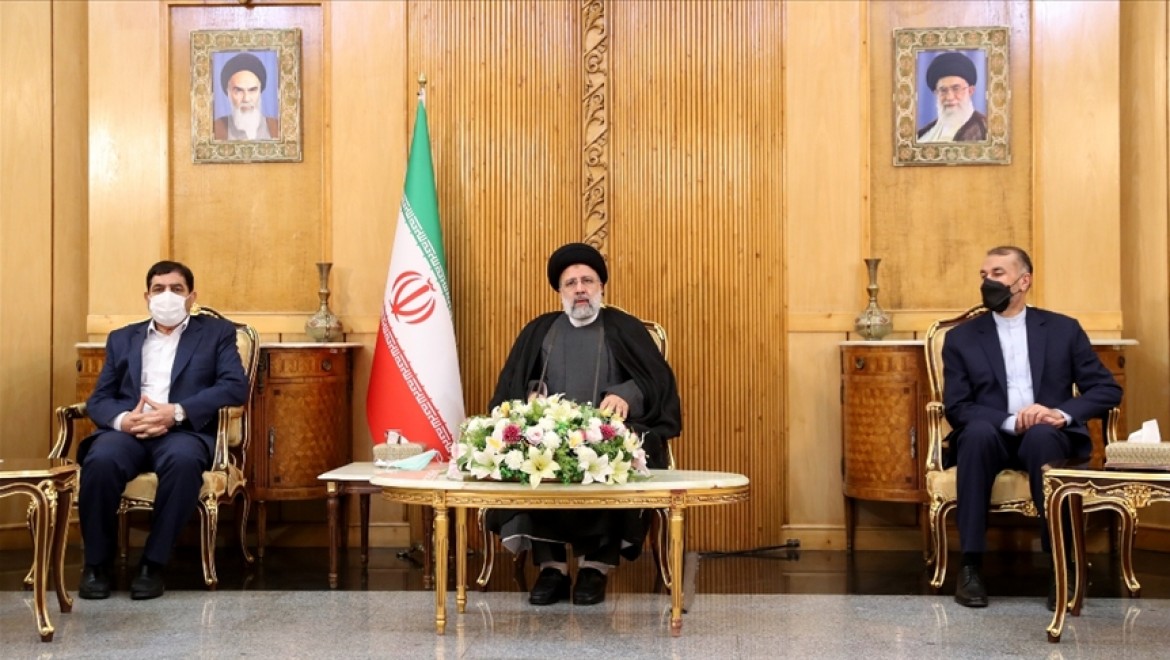 İran Cumhurbaşkanı Reisi, Türkmenistan ile doğal gaz meselesini çözdüklerini söyledi