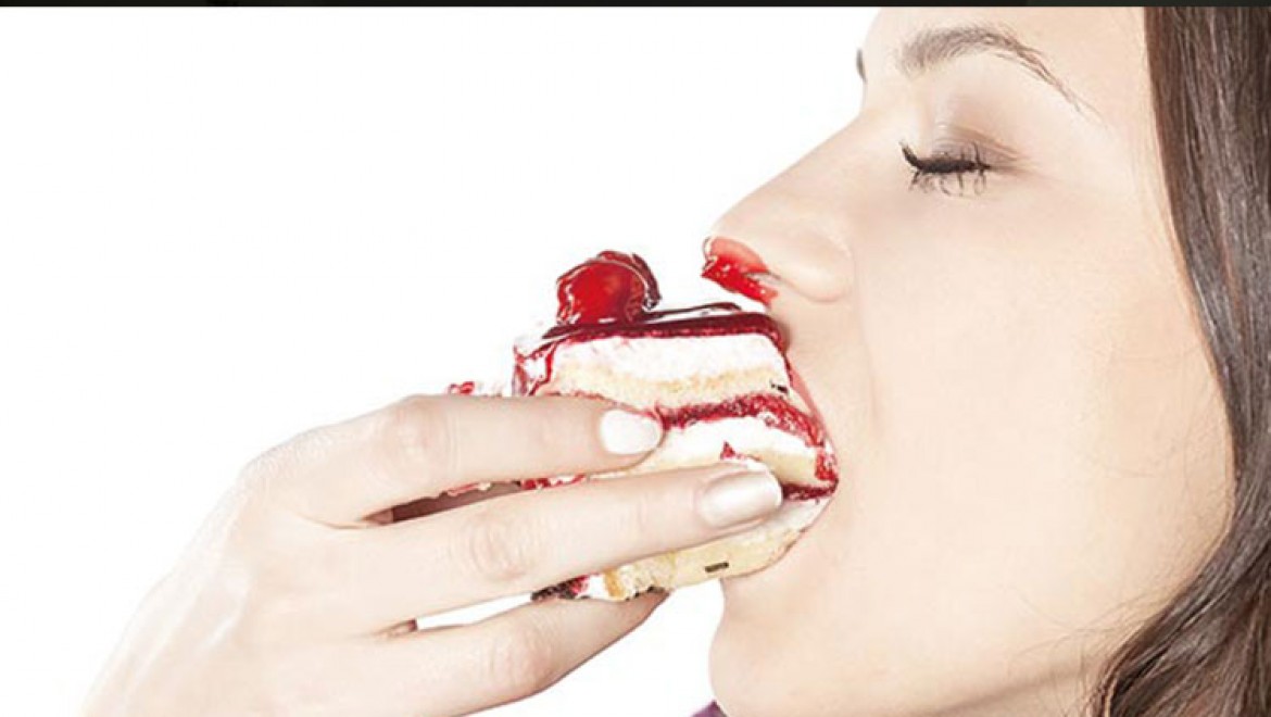 Tatlı yeme hissi vücudun susama sinyali olabilir