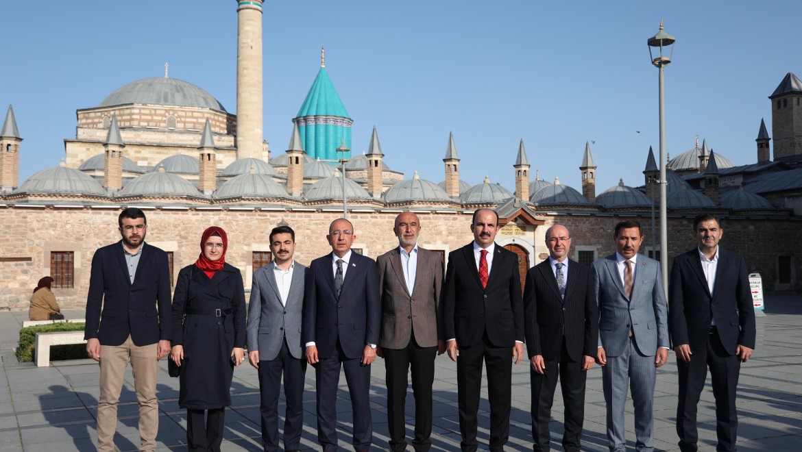 Başkan Altay, İl Başkanı Angı ve Merkez İlçe Belediye Başkanları Mevlana Türbesi'ni ziyaret etti