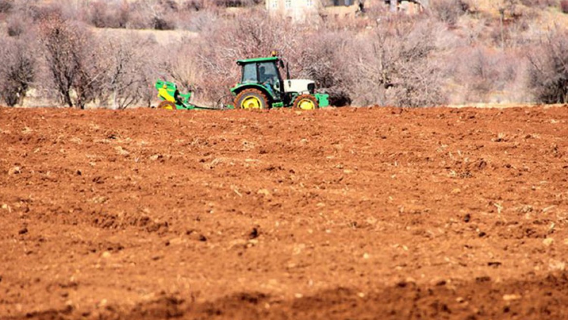 Bakan Pakdemirli: Elazığ ve Malatya'daki çiftçilerimize tarımsal destekler bugün ödenecek