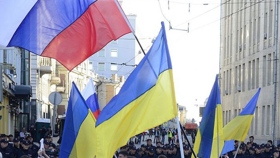 Ukrayna krizi yeniden masaya yatırılıyor