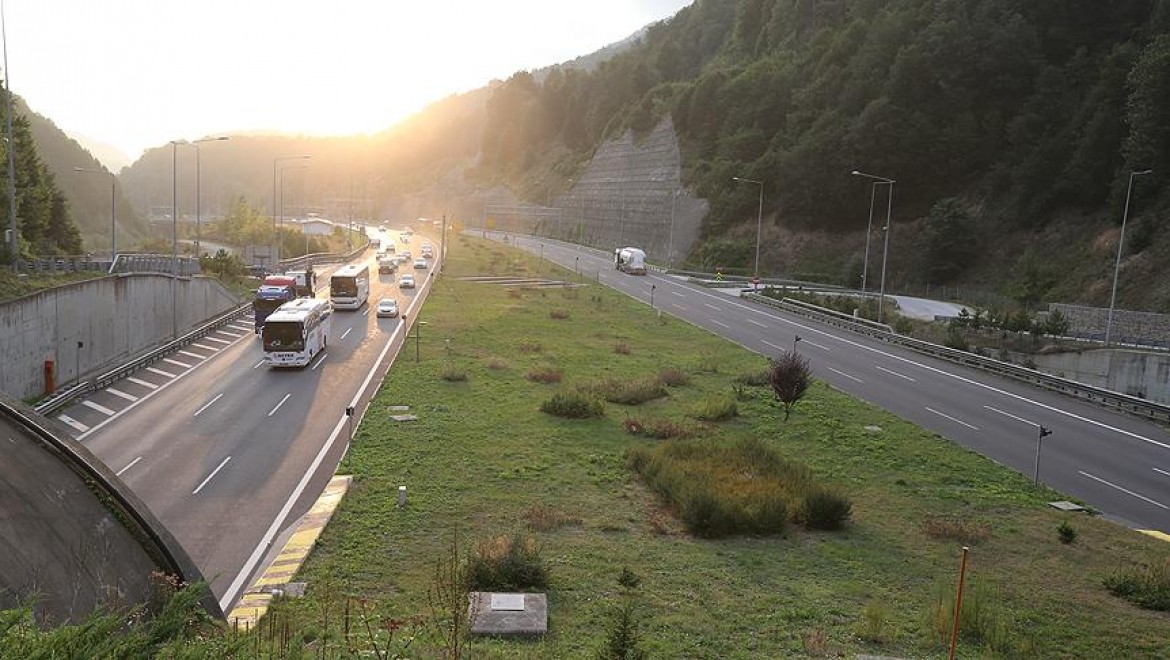 Anadolu Otoyolu Bolu Dağı Geçidinde Trafik Rahatladı