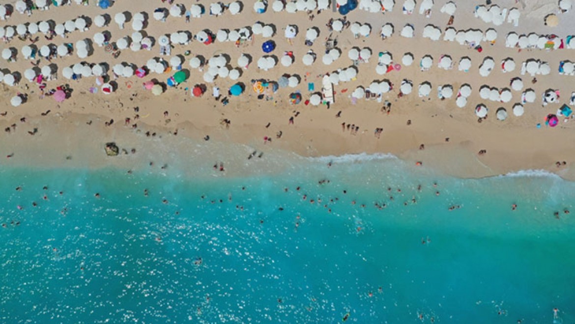 Antalya 9 milyon turist hedefini aştı