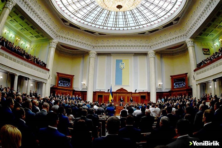 Ukrayna Parlamentosundan uluslararası topluma 'Rusya'nın askeri şantajını engelleme' çağrısı