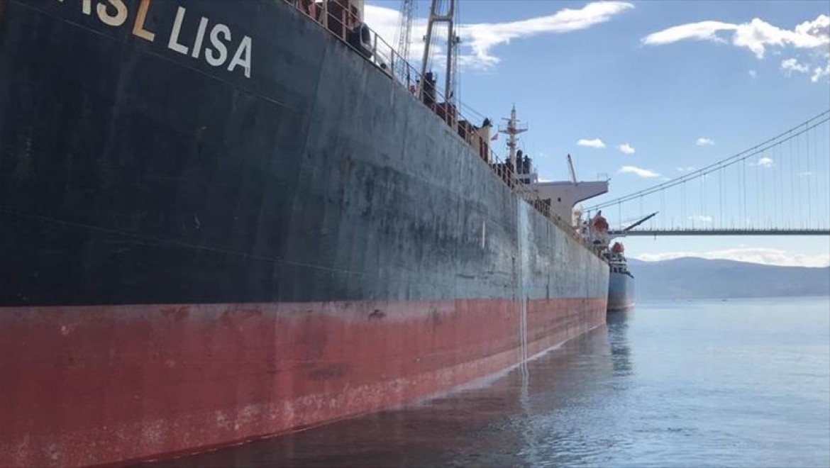 İzmit Körfezi'ni kirleten gemiye 3 milyon lira para cezası