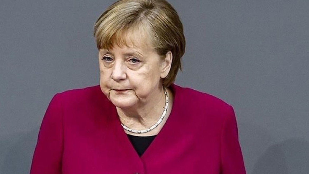 Almanya Başbakanı Merkel'den 'dev yatırımlar gerekli' uyarısı