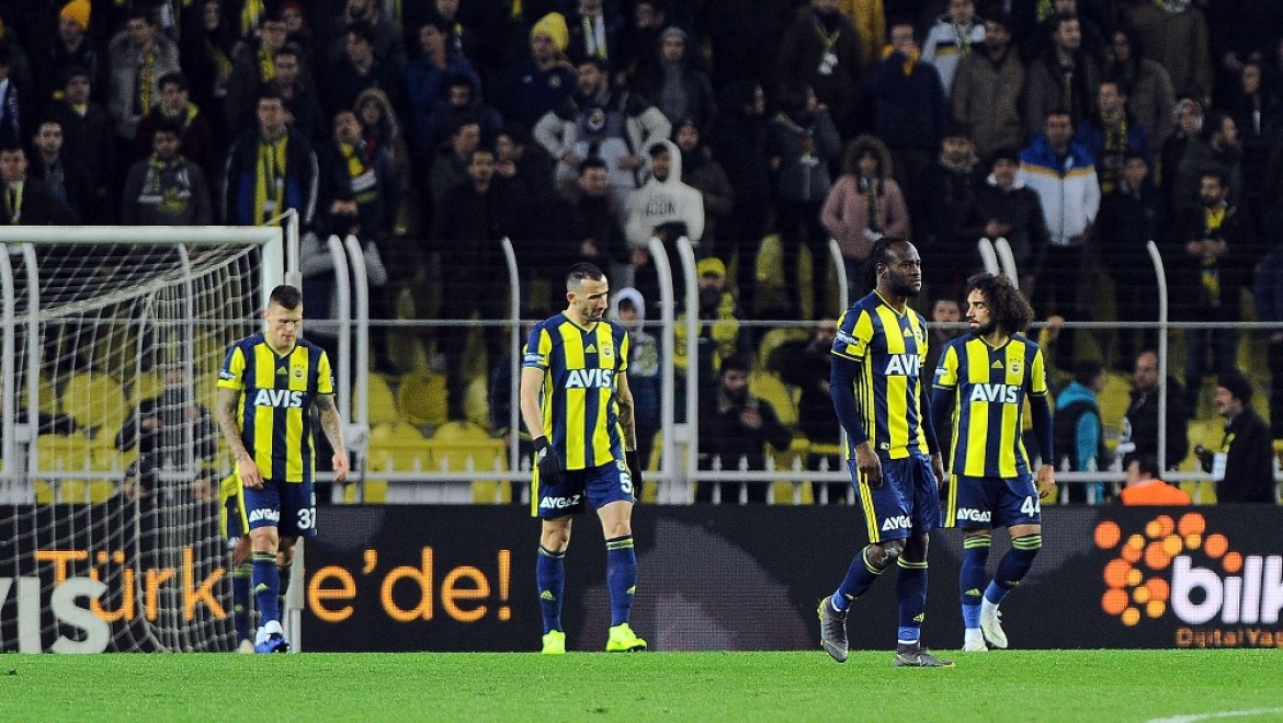 Fenerbahçe Kadıköyde Kazanamadı