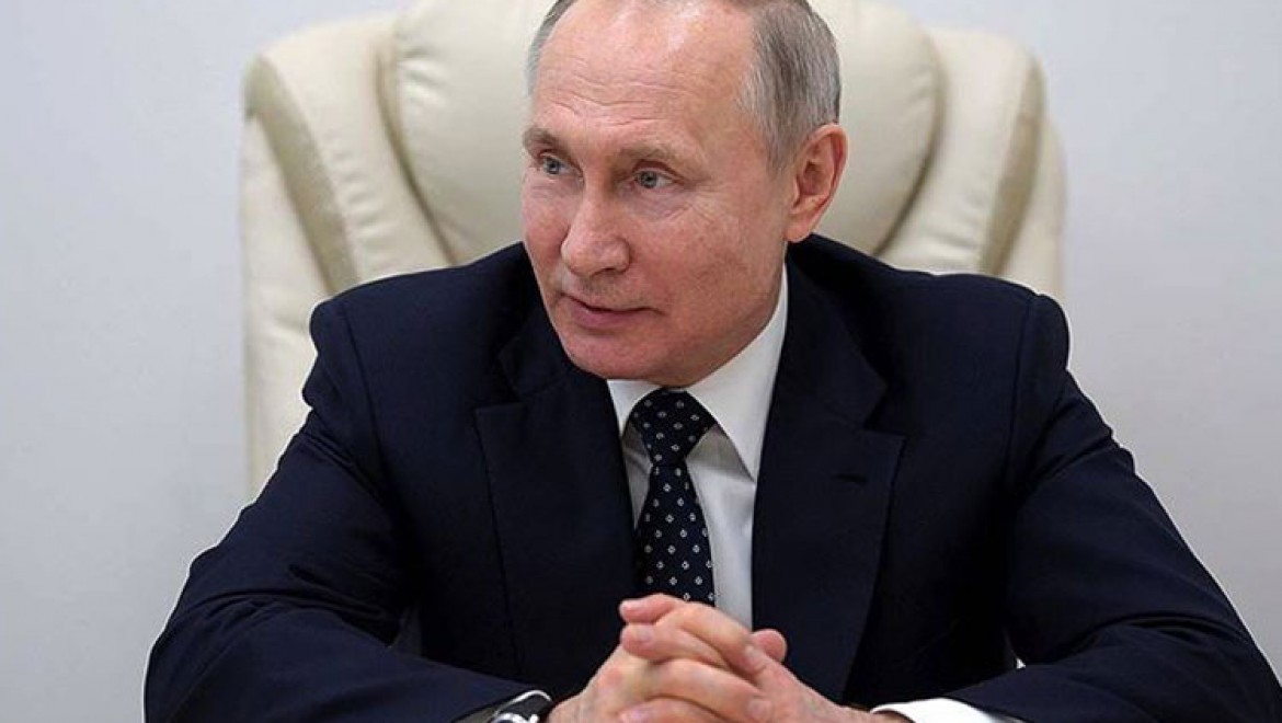 Putin'e 2036'ya kadar başkanlık yolunu açan halk oylamasından 'yüzde 77,92 evet' çıktı