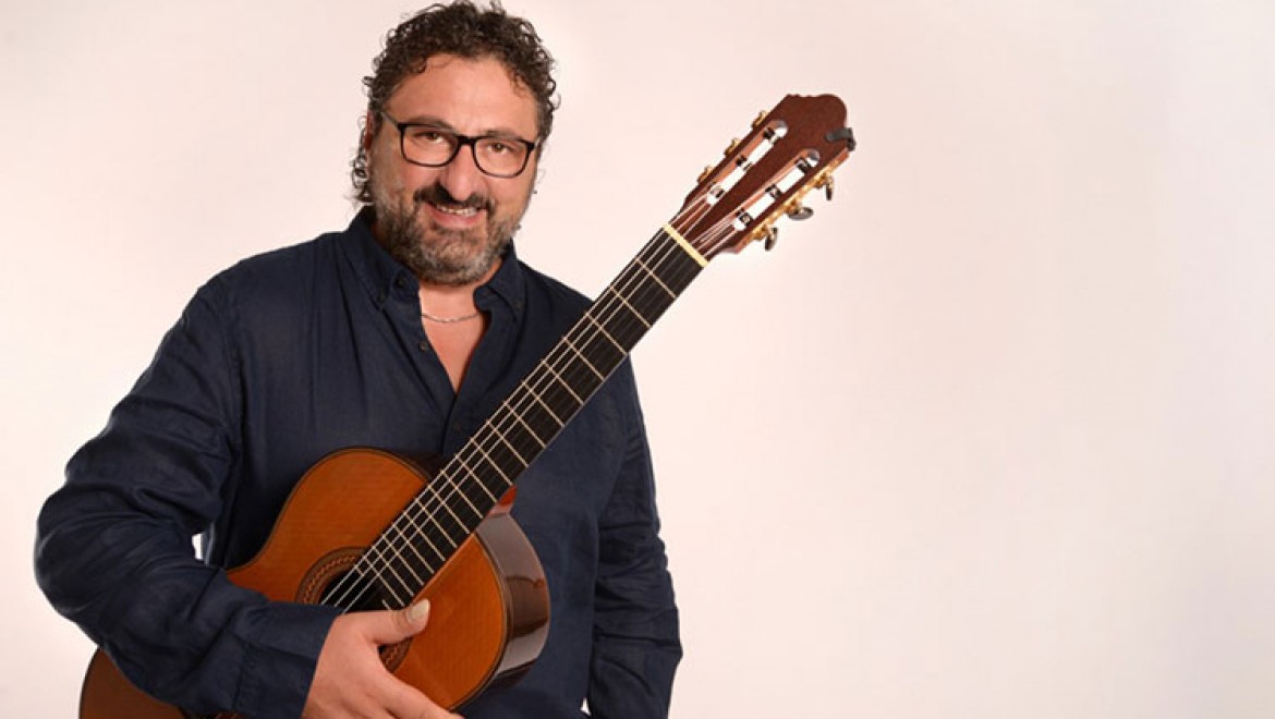 Dünyaca Ünlü Gitarist Aniello Desiderio İstanbul AKM'de